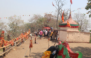 सोमेश्वर दर्शन गर्न दुई लाख भक्तजन पुगे