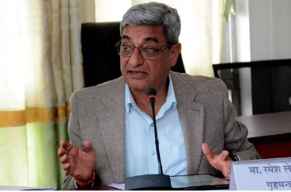 सप्तकोशीको कटान रोक्न अस्थायी र दीर्घकालिन योजना तयार गछौँ : गृहमन्त्री लेखक