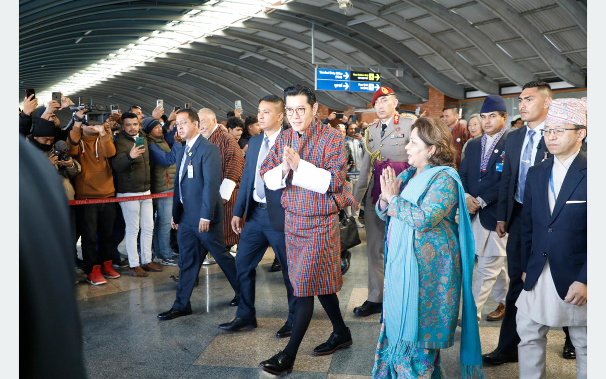 भुटानी नरेश स्वदेश फिर्ता