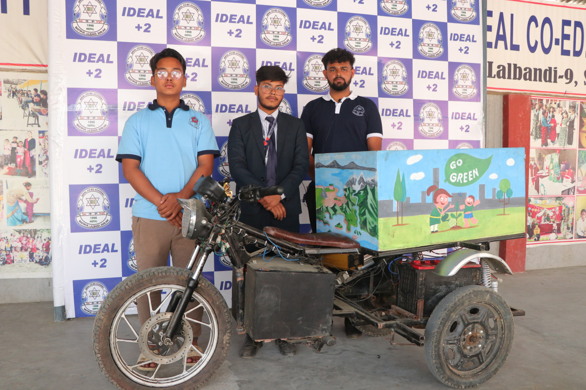 लालबन्दीका तीन छात्र मिलेर इभी ट्रयाक्टर बनाए