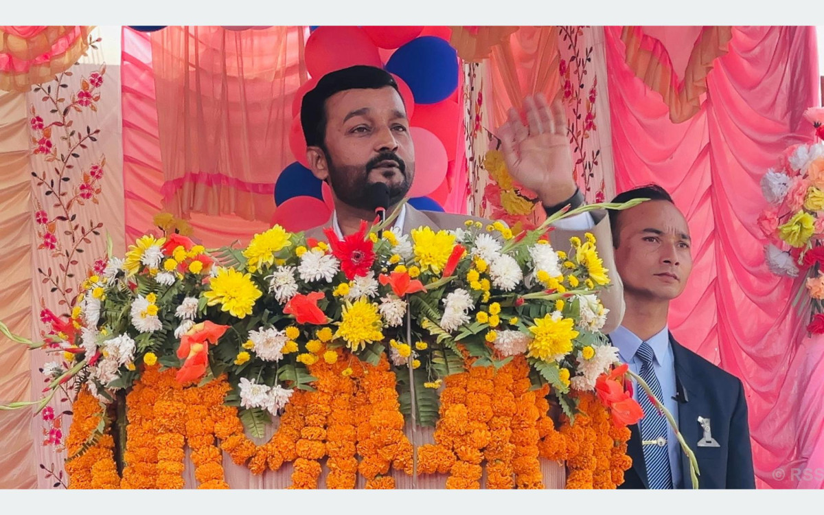 घरघरमा स्वच्छ खानेपानी पुरयाउन सरकार प्रतिबद्ध छ : मन्त्री यादव