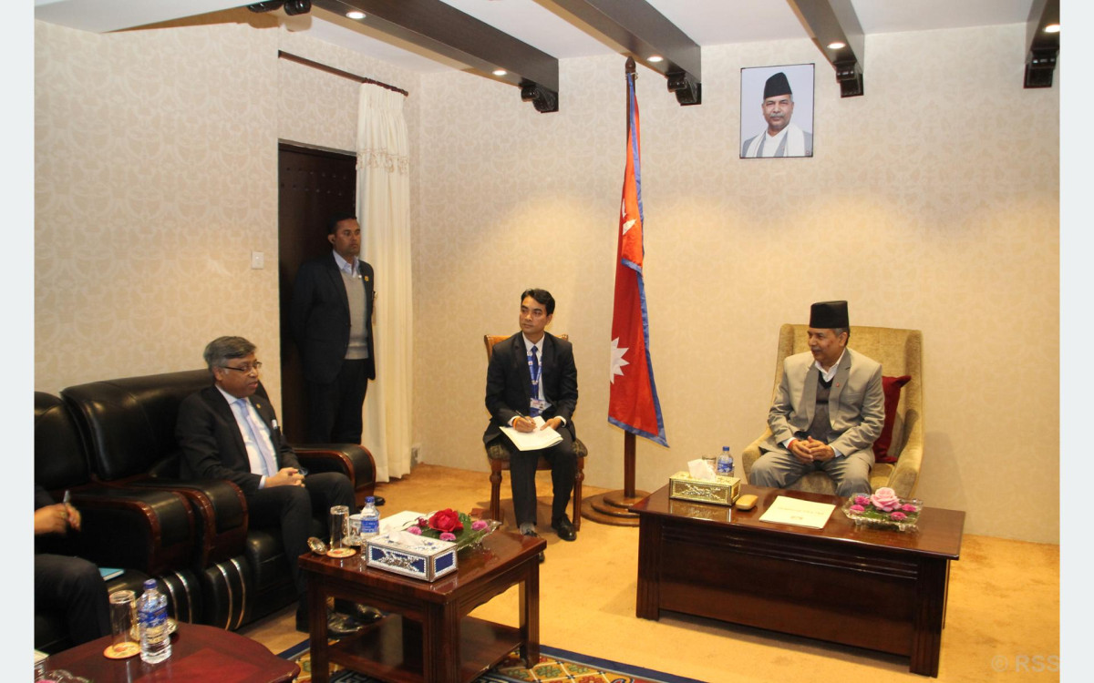 उपराष्ट्रपति यादवसँग सार्क महासचिव सरवरको शिष्टाचार भेट