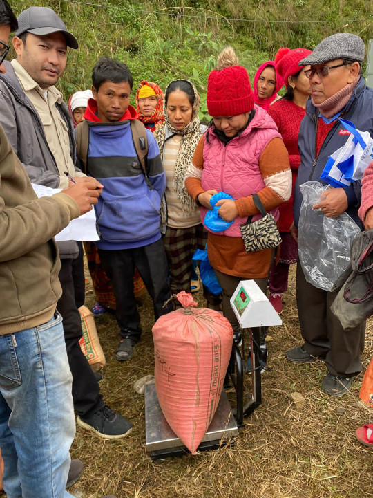 स्थानीयस्तरमा उत्पादित मासले बजार पाएपछि कृषक उत्साहित