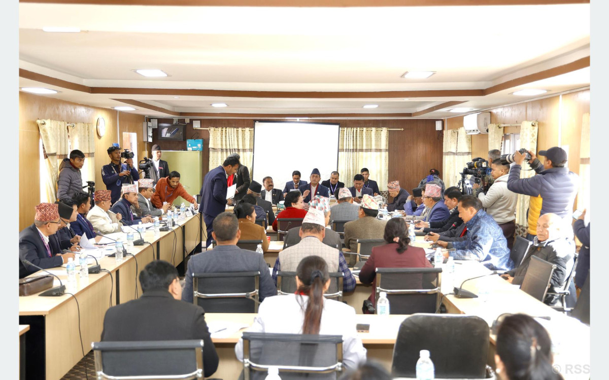 निजामती कर्मचारीलाई राजनीतिक हस्तक्षेपबाट मुक्त गर्नुपर्ने