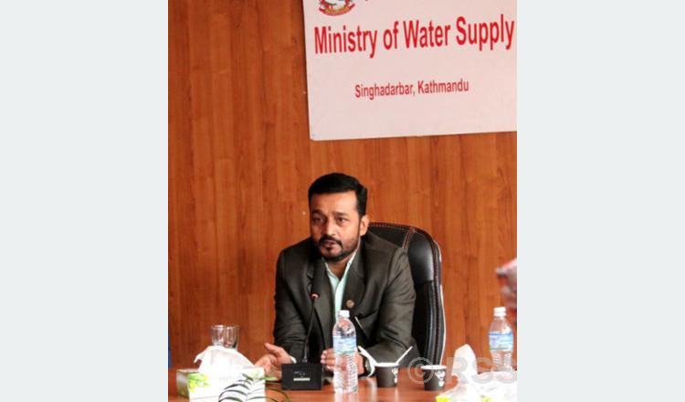 पानी चुहावट नियन्त्रण गर्न मन्त्री यादवद्वारा निर्देशन