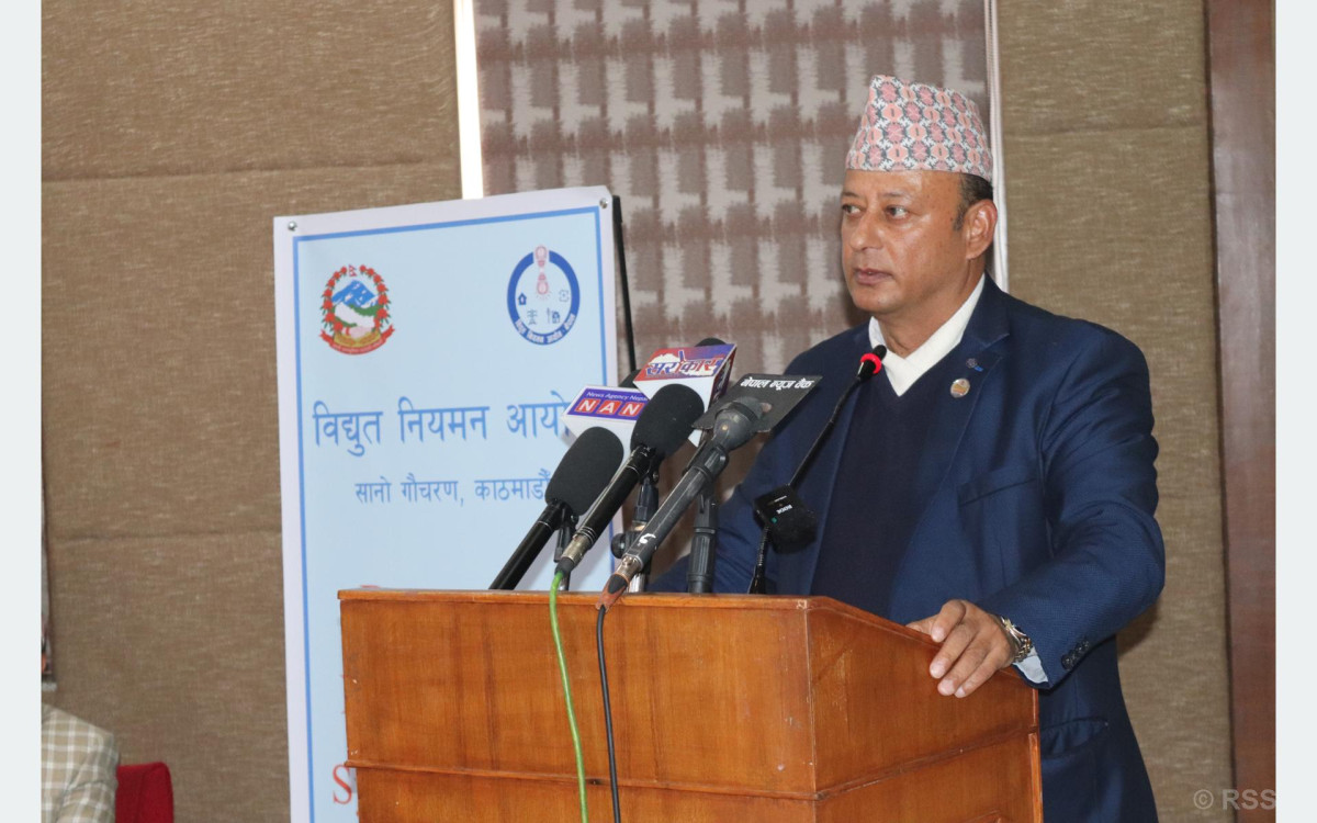 विद्युत् उत्पादनमा लगानी गर्न निजी क्षेत्रलाई ऊर्जामन्त्री खड्काको आग्रह