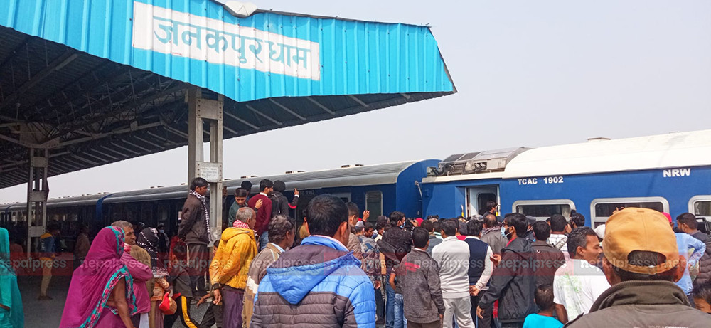 महोत्तरीको बर्दिबासमा  रेलमार्ग निर्माणको काम रोकियो