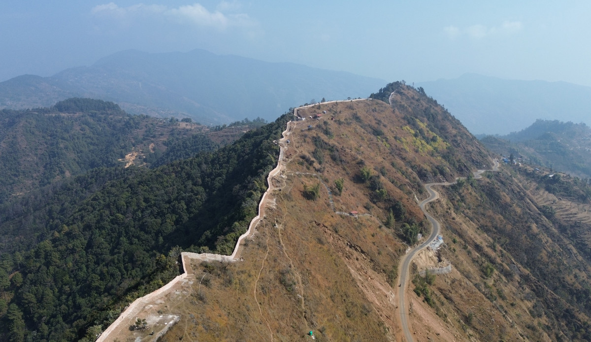 तुवाचुङ मिनी ग्रेटवाल’ पर्यटकका रोजाइमा