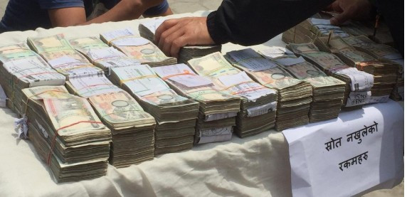 ५० लाख बढी स्रोत नखुलेको रकमसहित जनकपुरधाममा तीन जना पक्राउ