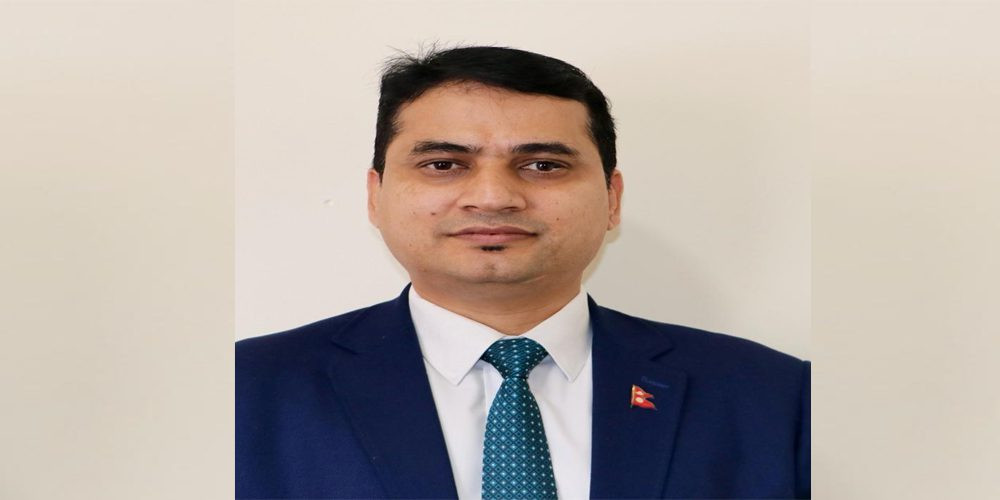 ‘विदेशबाट फर्किनेले ल्याएका सुन, मोबाइल, ल्यापटप, क्यामेरालगायत सामग्रीको स्रोत खोजिनुपर्छ’ : महानिर्देशक महेश भट्टराई