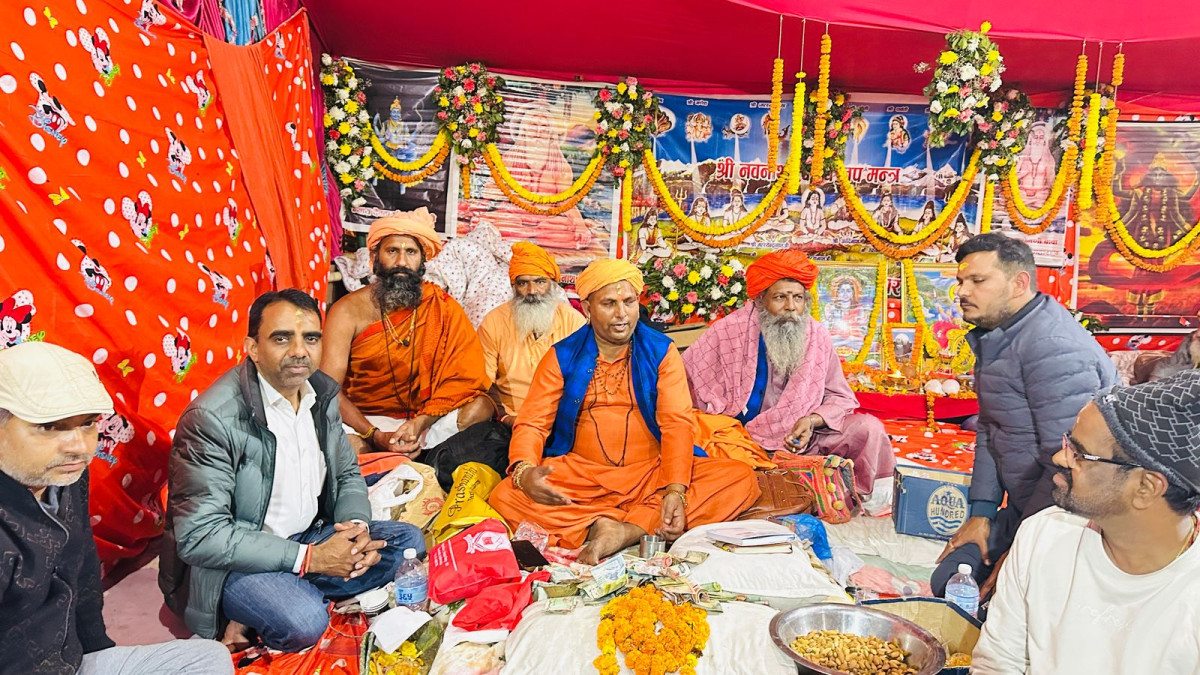 महाशिवरात्रीको अवसरमा विशाल भण्डारा नेपालको पशुपतीमा नि : शुल्क भोजन वितरण ,  ५० लाखको खर्चमा दैनिक ५ देखि ३० हजारसम्मलाई नि : शुल्क भोजन खुवाईयो