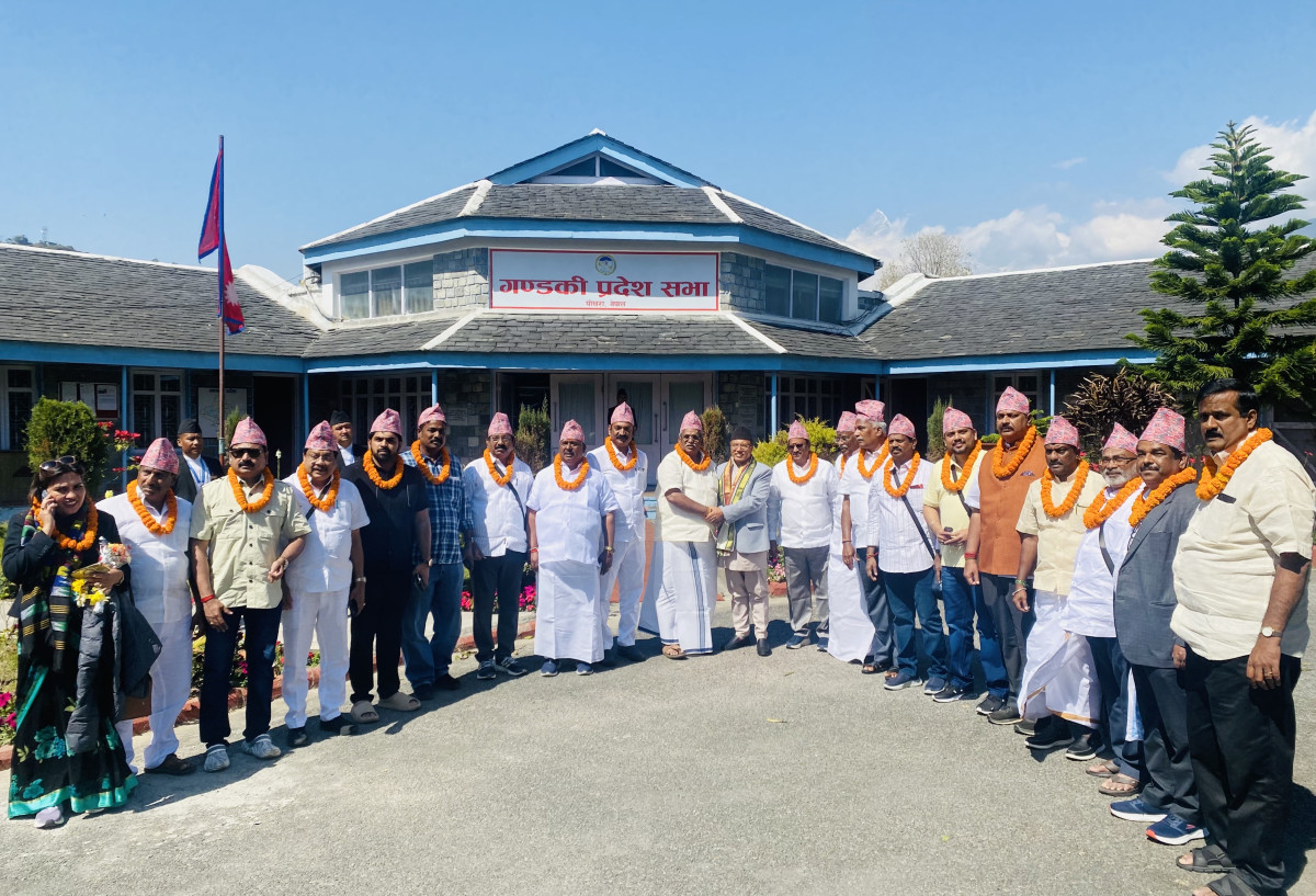 भारतको  पुडुचेरीका विधायकहरू पोखरामा